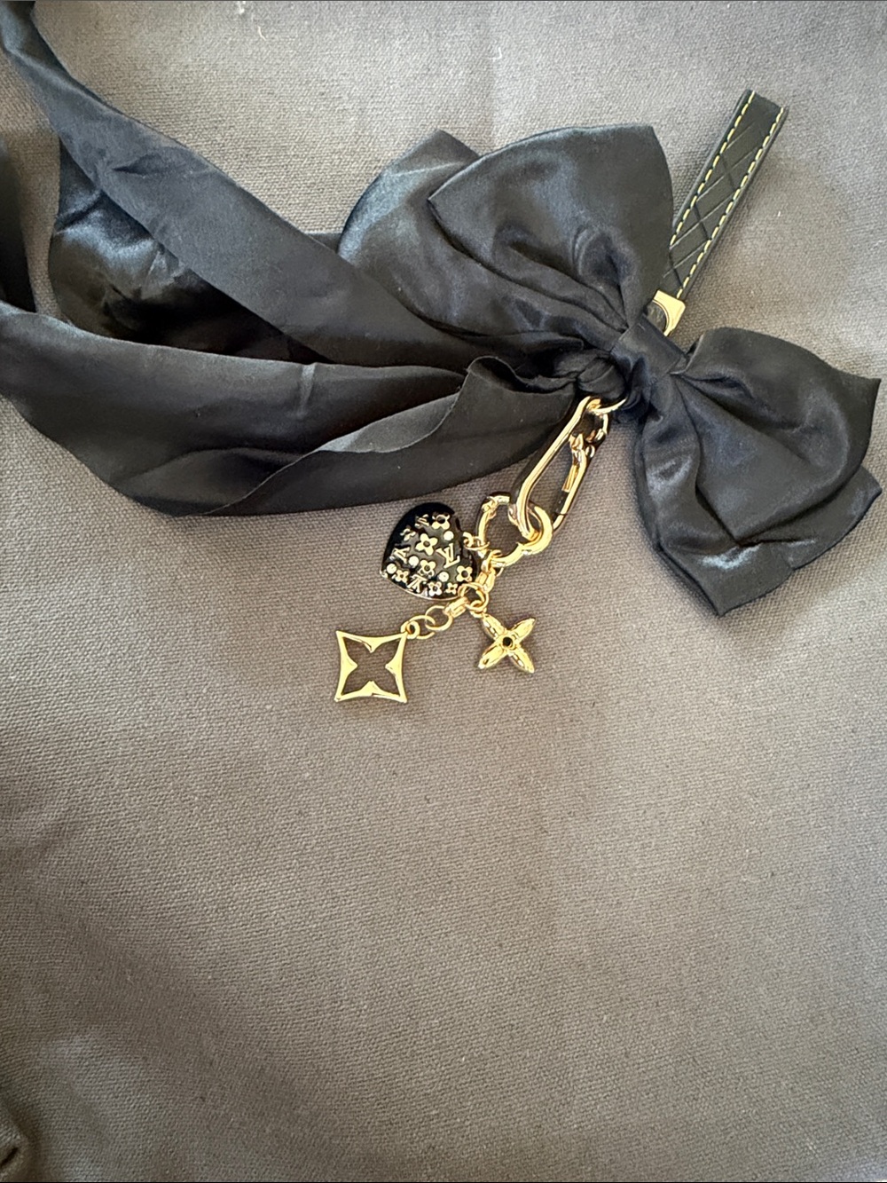 Black Bow Keychain Charm with Gold Accents - Picture 4 of 8